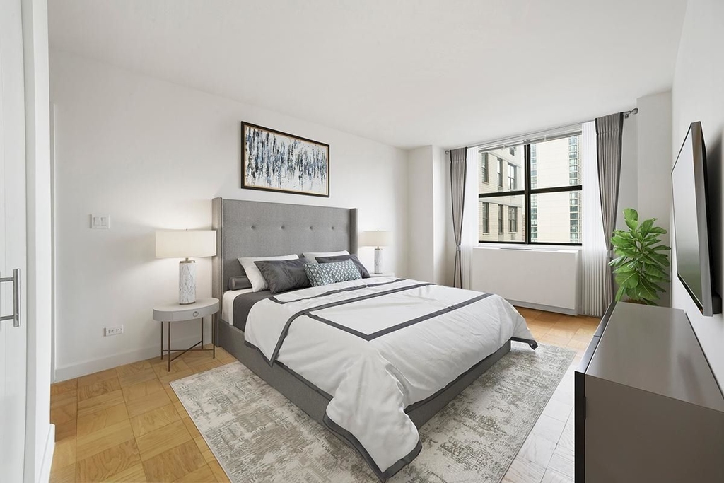 300 East 75th St - Photo 4