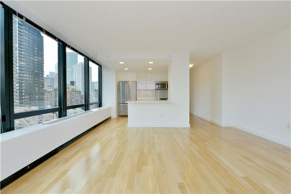 245 East 66th Street - Photo 2