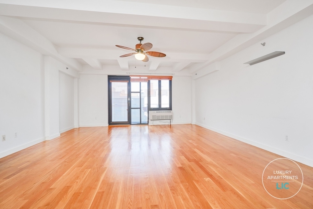 30-45 30th Street, Long Island City, 11101 - Photo 0