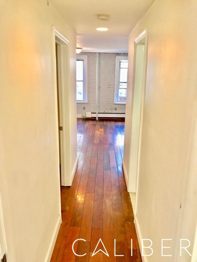 123 Mulberry Street - Photo 2