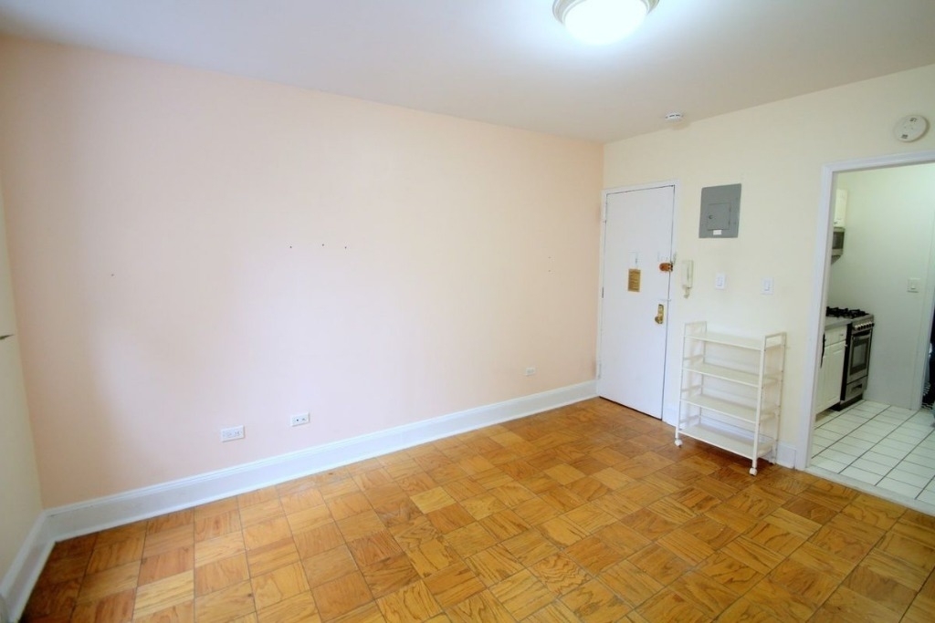 1273 Third Avenue - Photo 3