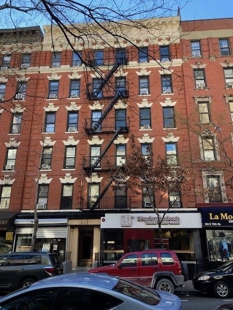 328 East 78th Street - Photo 0