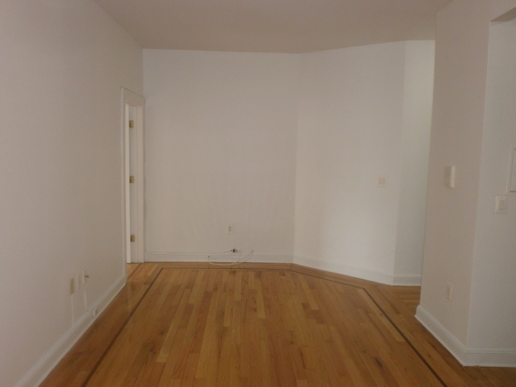 672 Saint Nicholas Ave. - Photo 1