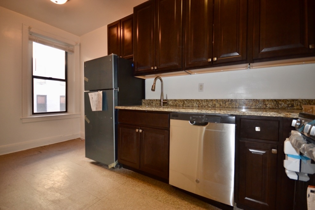 41-41 44th Street - Photo 2