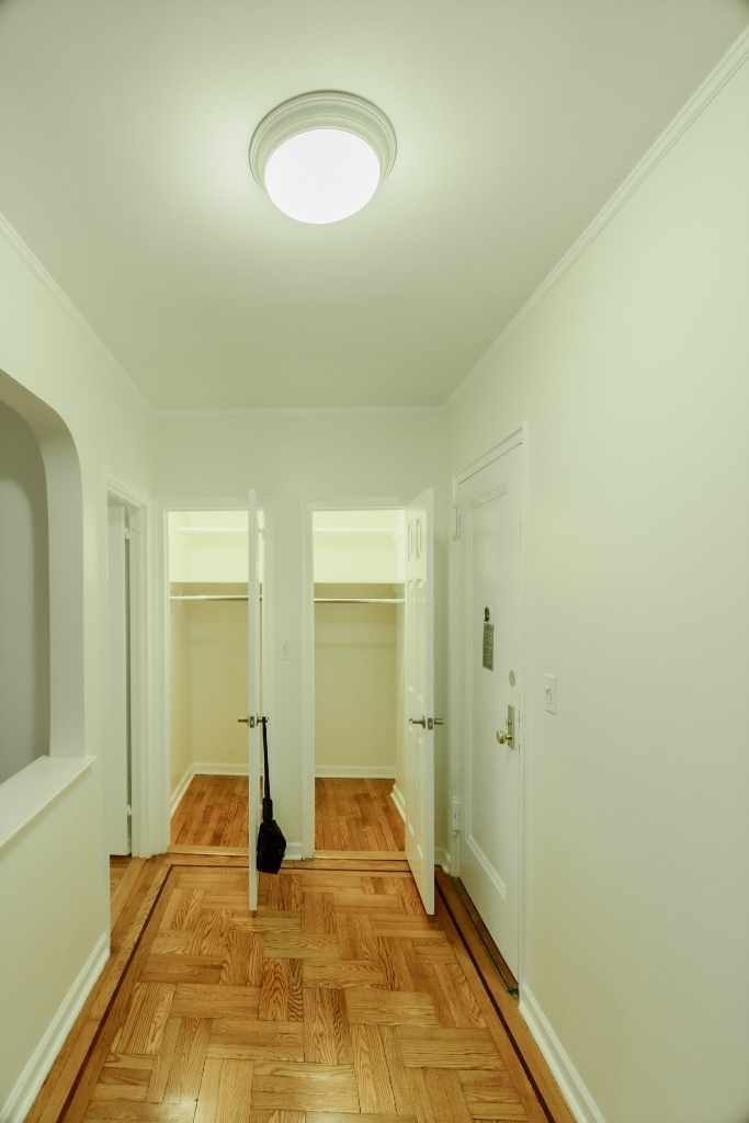 124 East 24th Street - Photo 6