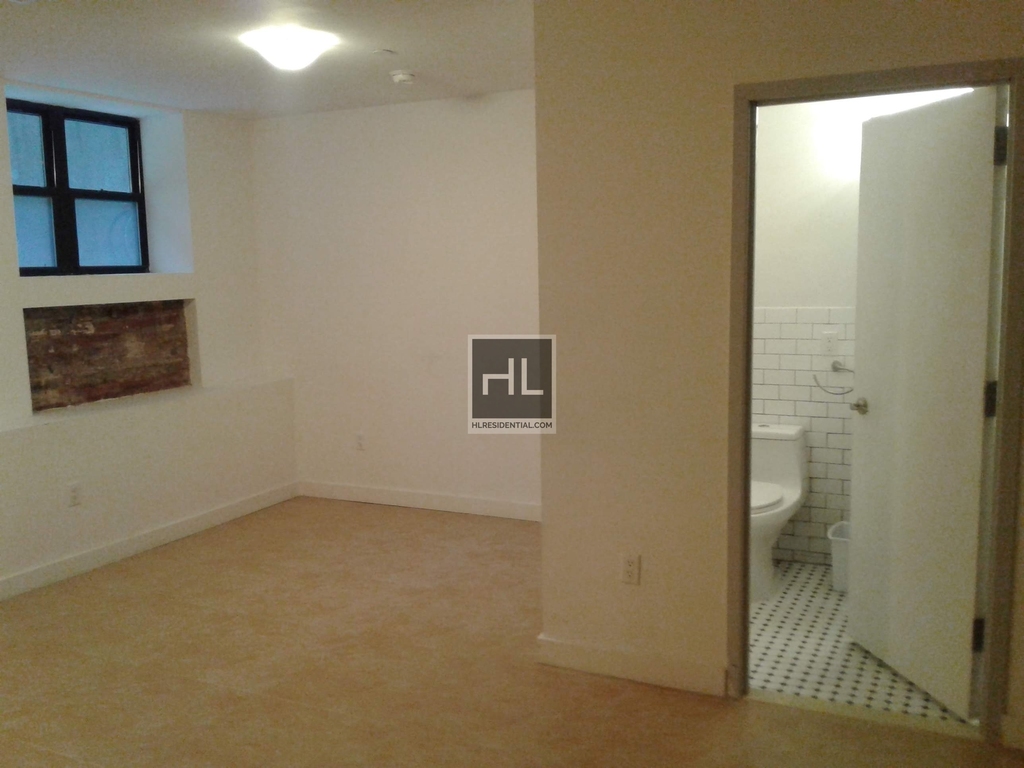 265 Nostrand Avenue - Photo 10