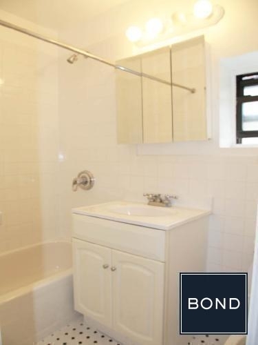 278 East 10th Street - Photo 3