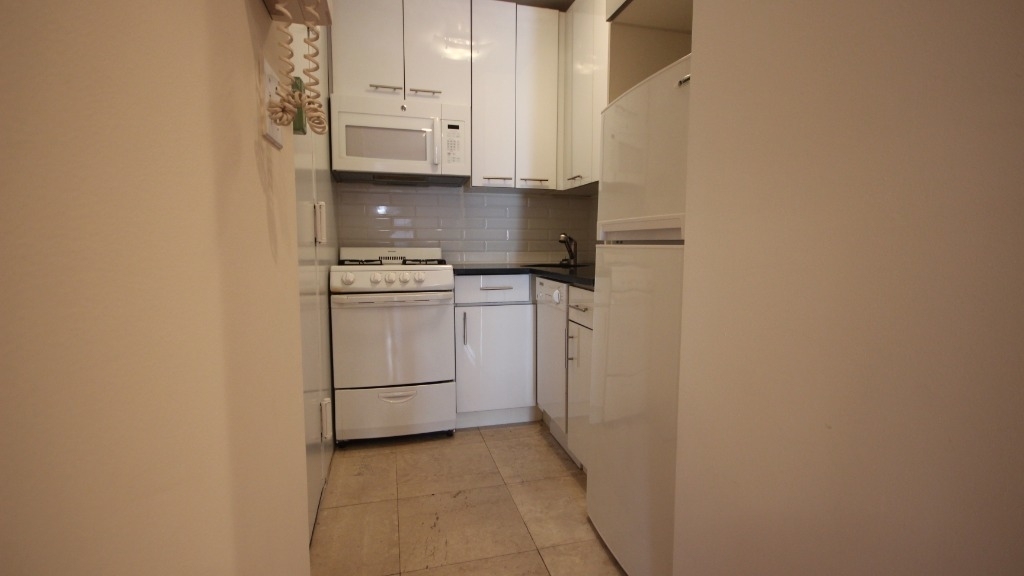 251 WEST 76TH STREET - Photo 3