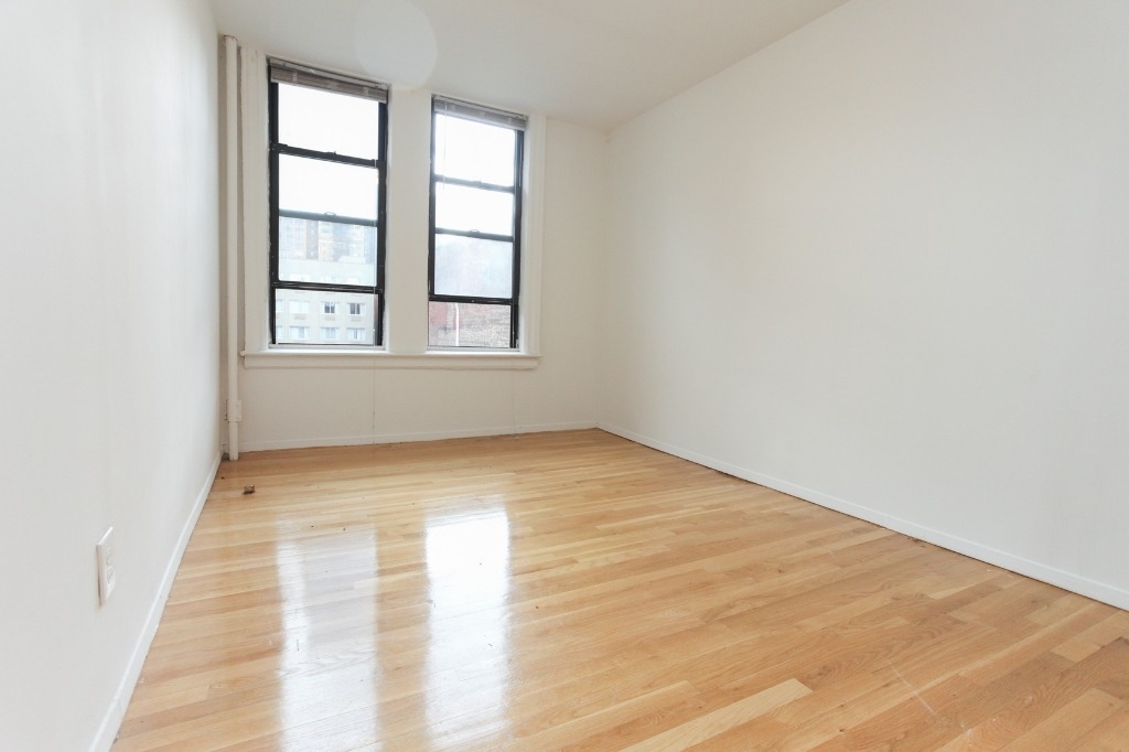 341 W 45TH STREET  - Photo 3