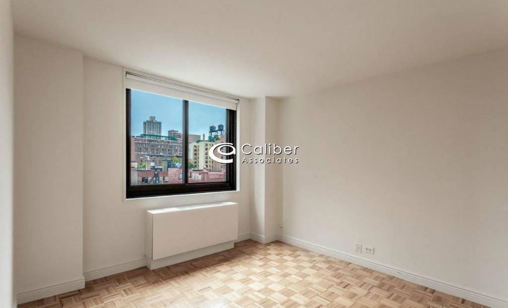 East 95th Street - Photo 1