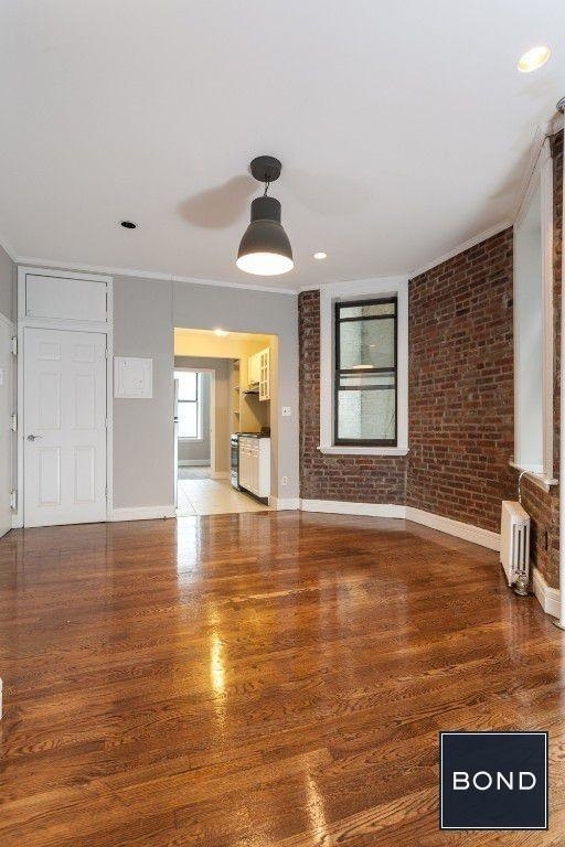 336 East 18th Street - Photo 3