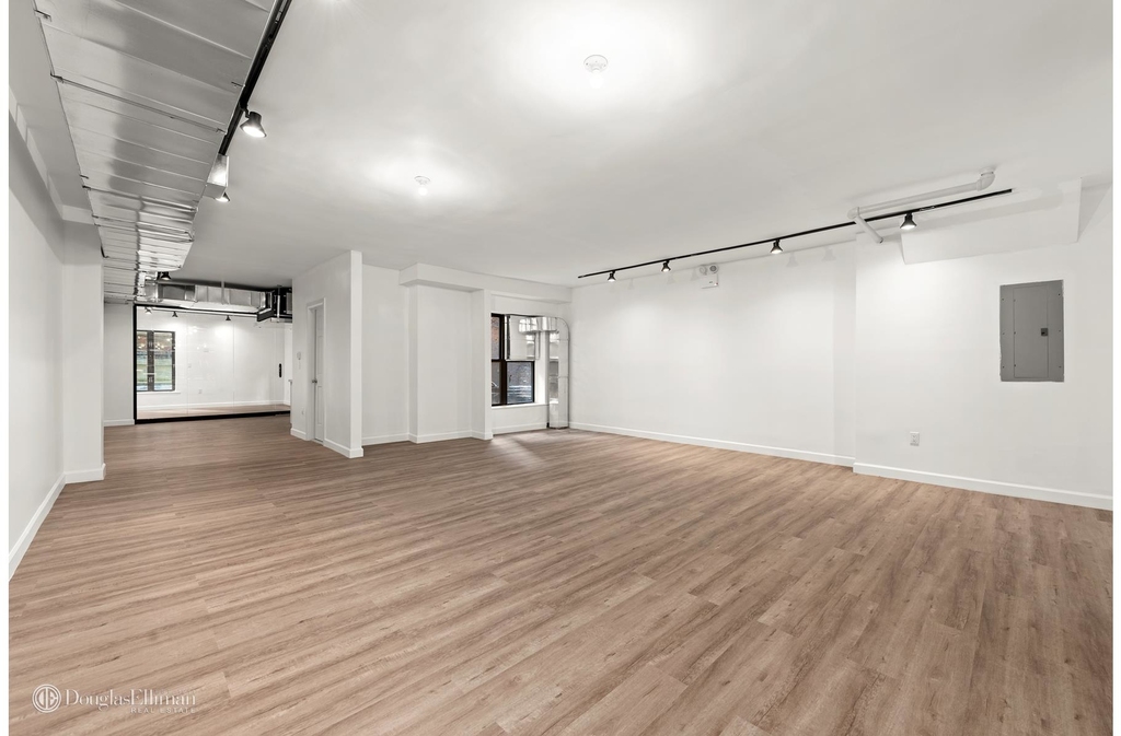 275 Fifth Avenue - Photo 1