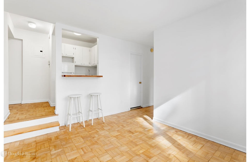 131 West 85th St - Photo 3