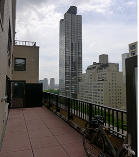 East 47th Street - Photo 5