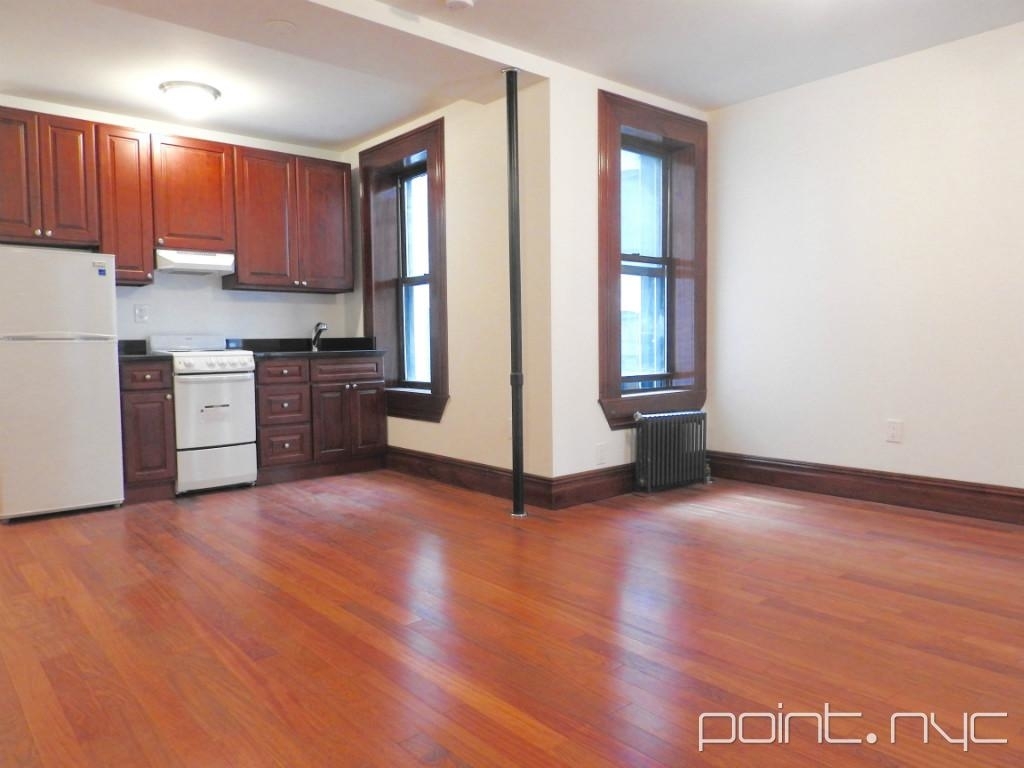 1392 Madison Ave - Photo 0