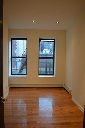 W 115th - Photo 0