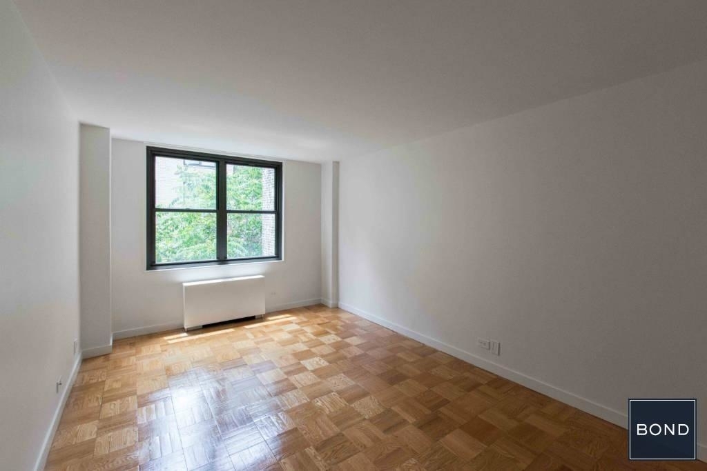 333 East 49th Street - Photo 2