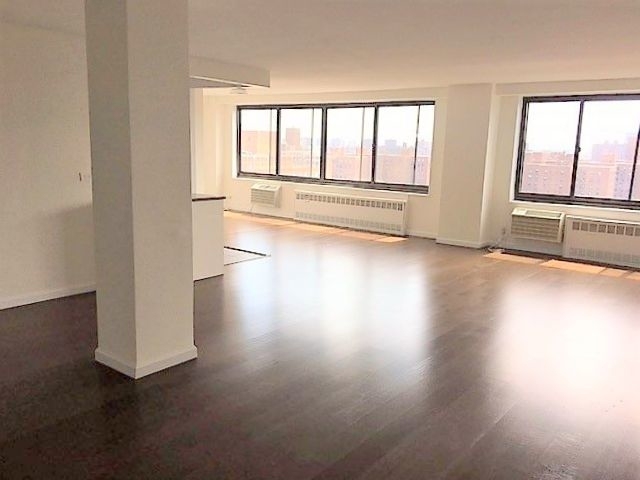  3br/2.5bath High Floor Central Harlem with 24hr Doorman - Photo 1