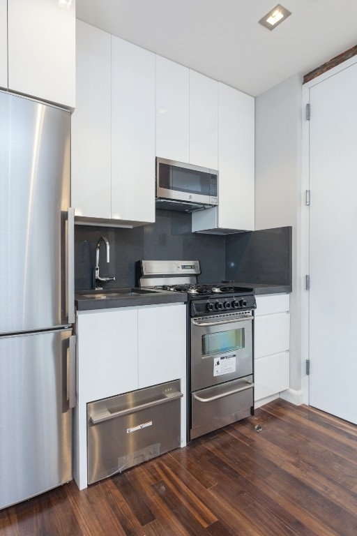 521 East 5th - Photo 1