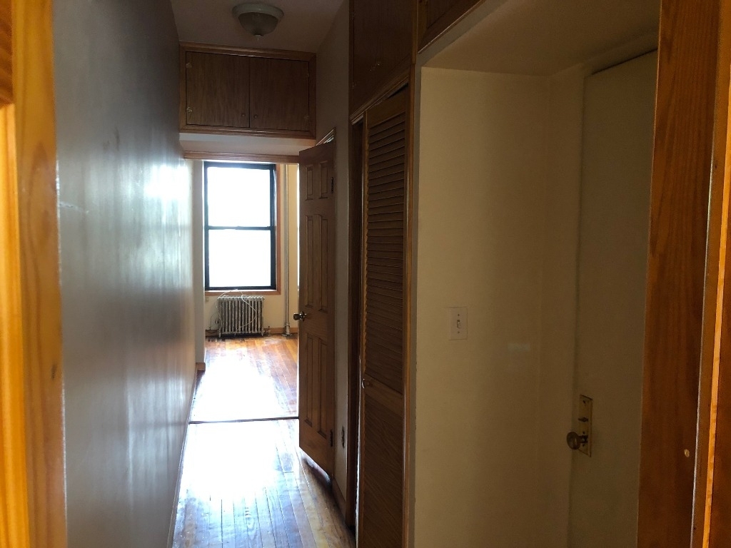 32-23 35th Street - Photo 6