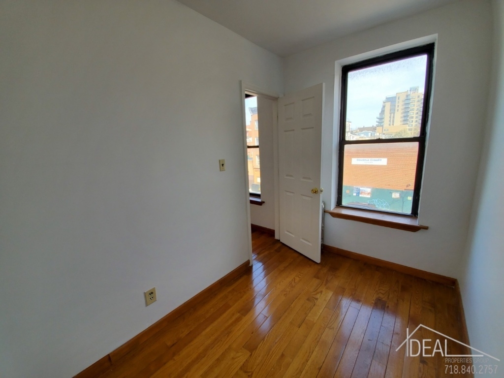 528 3rd Avenue  - Photo 5