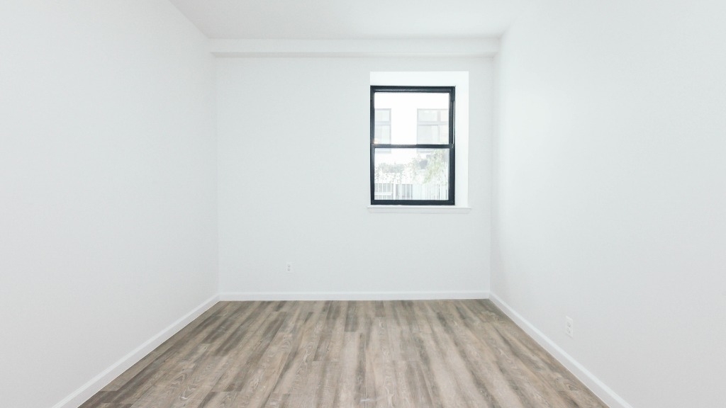 618 Bushwick Ave - Photo 3