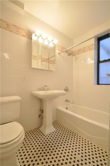 east 70th  - Photo 1