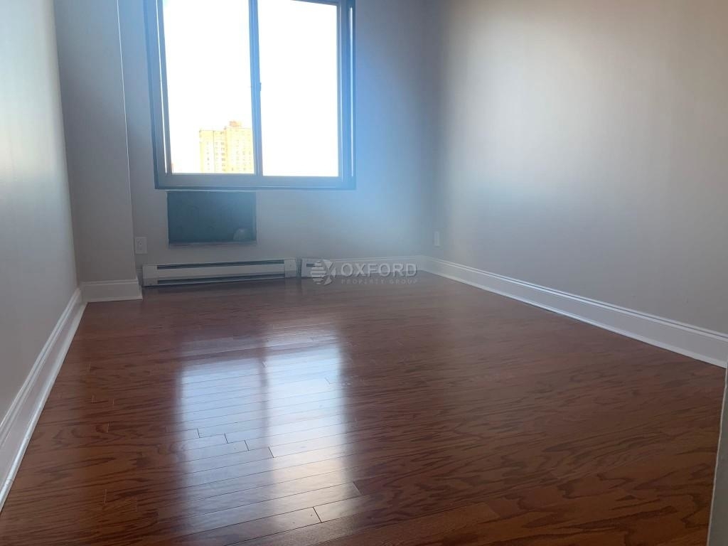 420 East 102nd Street - Photo 7