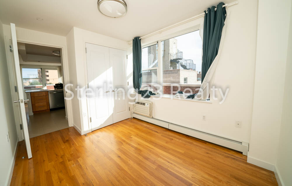 25-50 Crescent Street - Photo 6