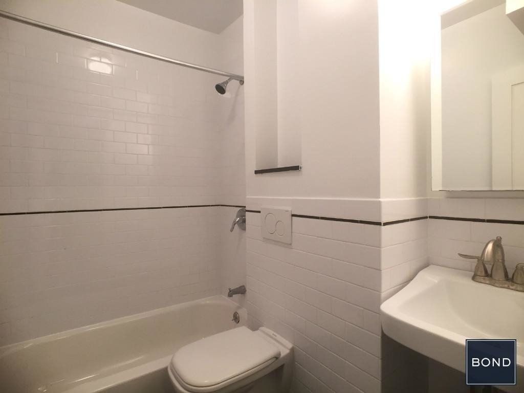 441 West 51 Street - Photo 6