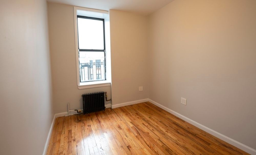 1186 Putnam Avenue - Photo 2