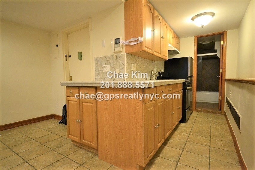 341 West 71st Street - Photo 4