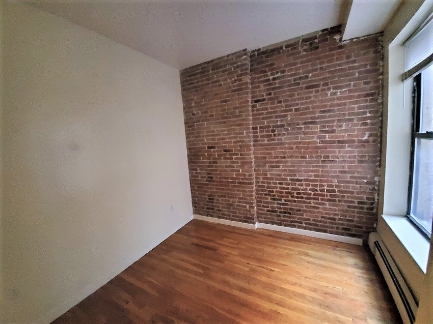 971 Columbus Avenue - Photo 2