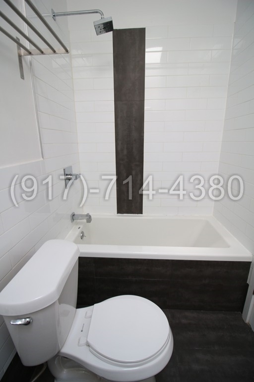 886 Franklin Ave - Photo 9