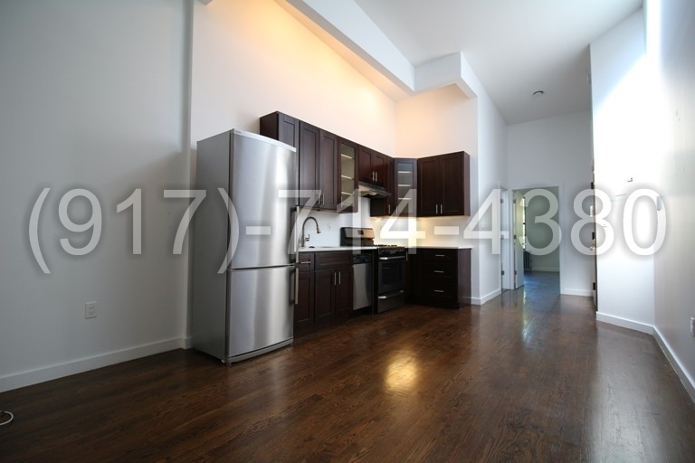 886 Franklin Ave - Photo 7