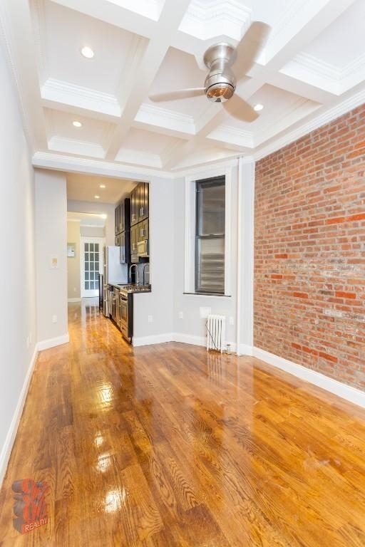 118 East 7th street - Photo 3