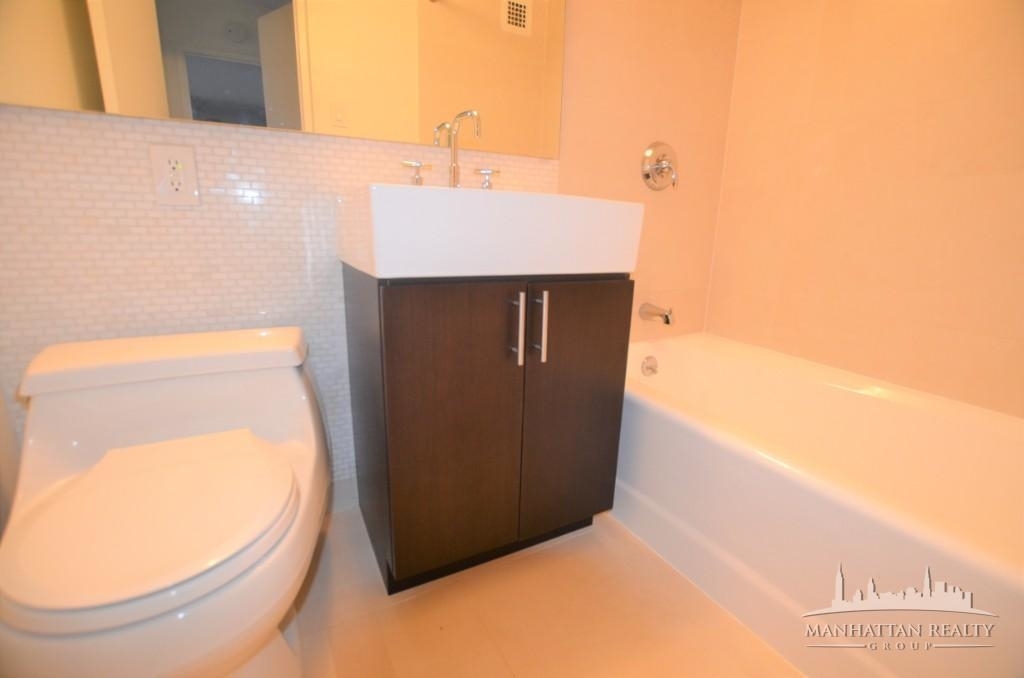 210 East 63rd Street - Photo 3