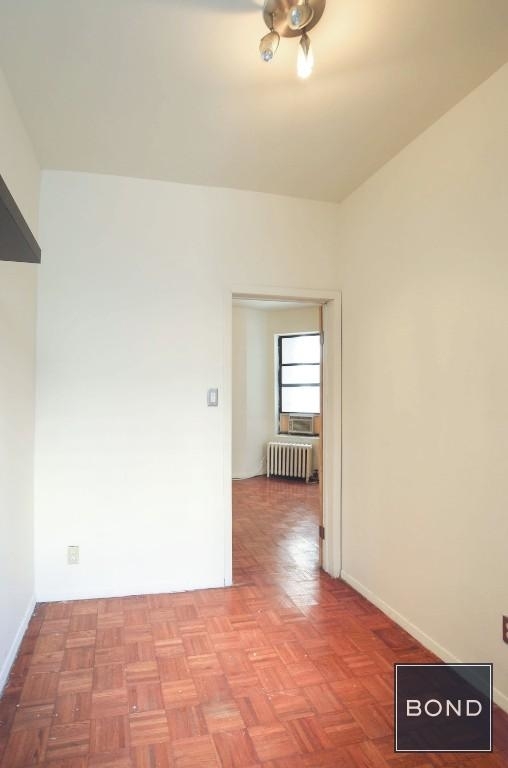 328 East 19th Street - Photo 9