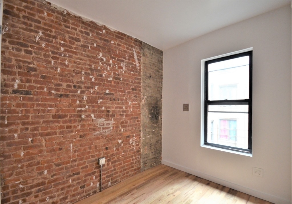 630 West 139th Street - Photo 6