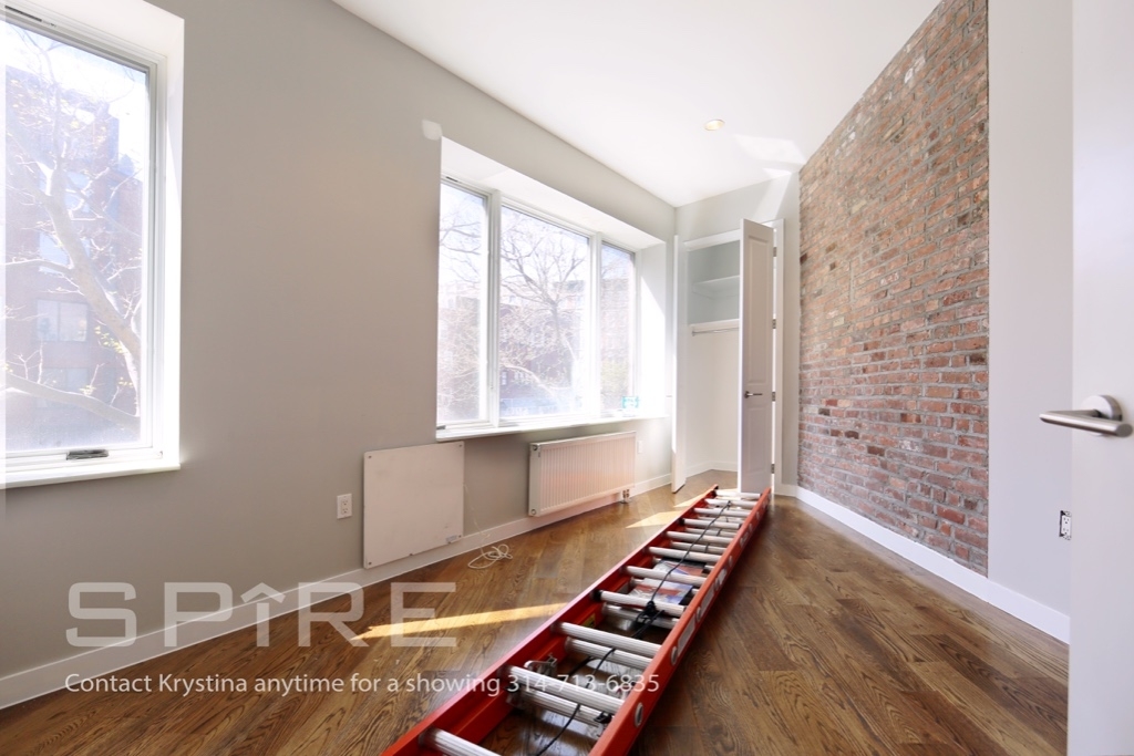 167 WEST 10TH - Photo 7