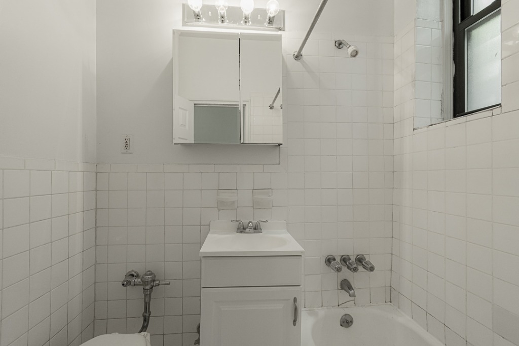 304 East 90th Street - Photo 5