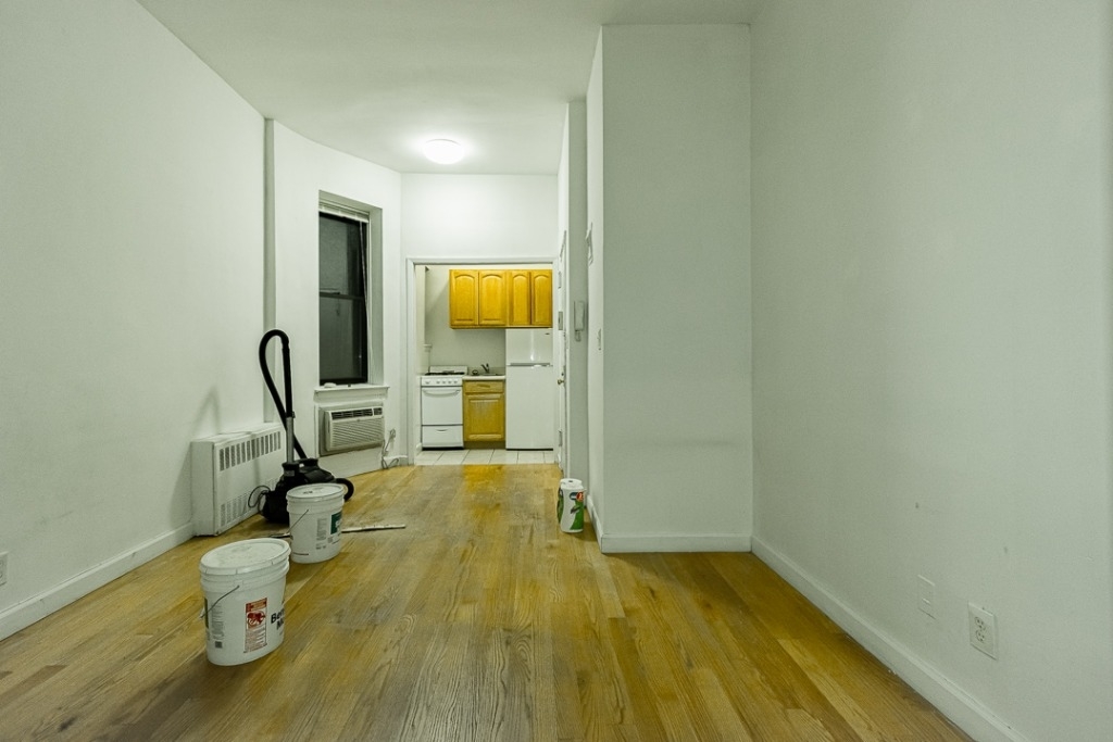 304 East 90th Street - Photo 1