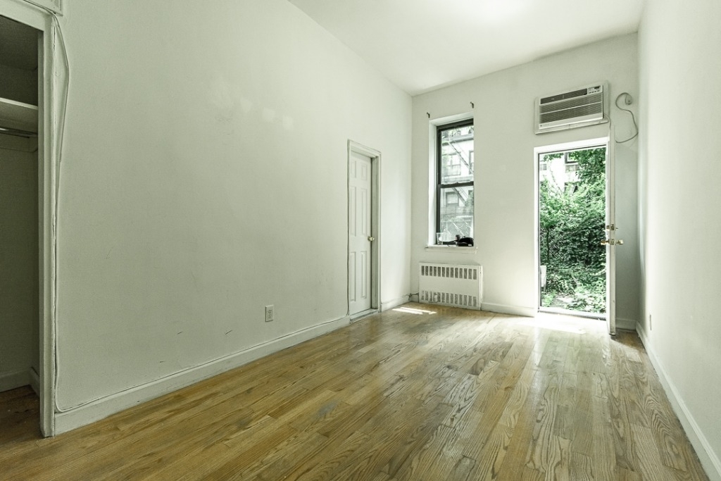 304 East 90th Street - Photo 3