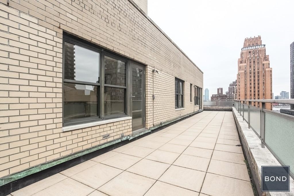 333 East 49th Street - Photo 10