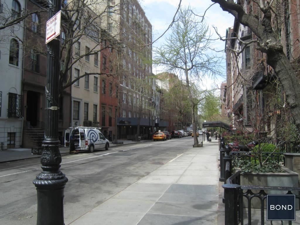  Fifth Avenue - Photo 5