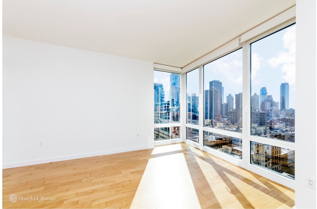 247 West 46th St - Photo 1