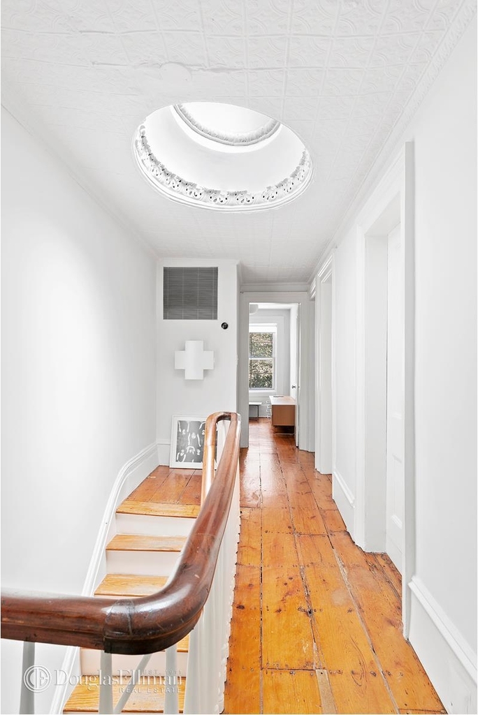 237 East 32nd St - Photo 2