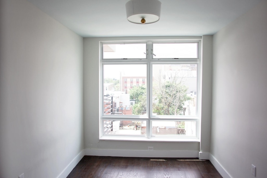 690 Bushwick Ave - Photo 2