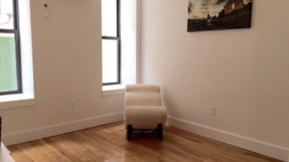 573 East 22nd Street - Photo 3