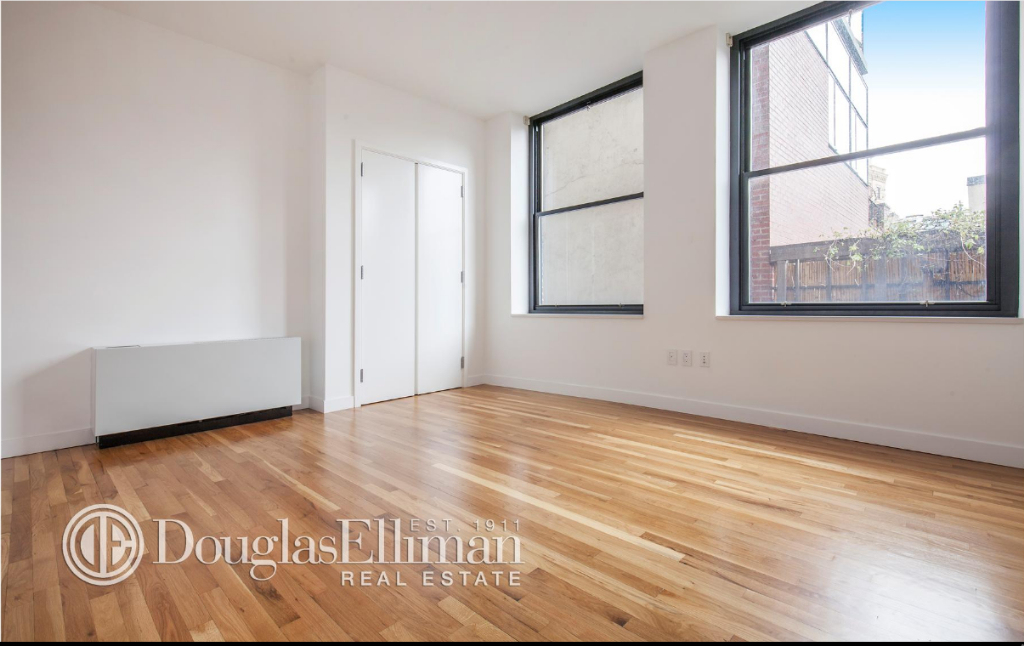 259 West 10th Street - Photo 5